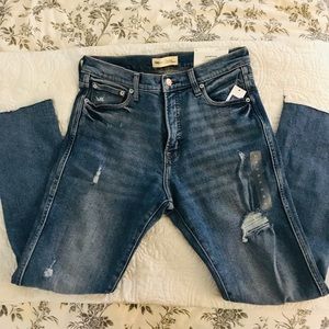 GAP High Rise Slim Straight Jeans with Destruction